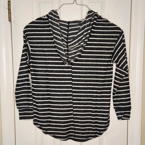 Market & Spruce Charcoal Striped Hoodie XSP - Picture 2 of 10